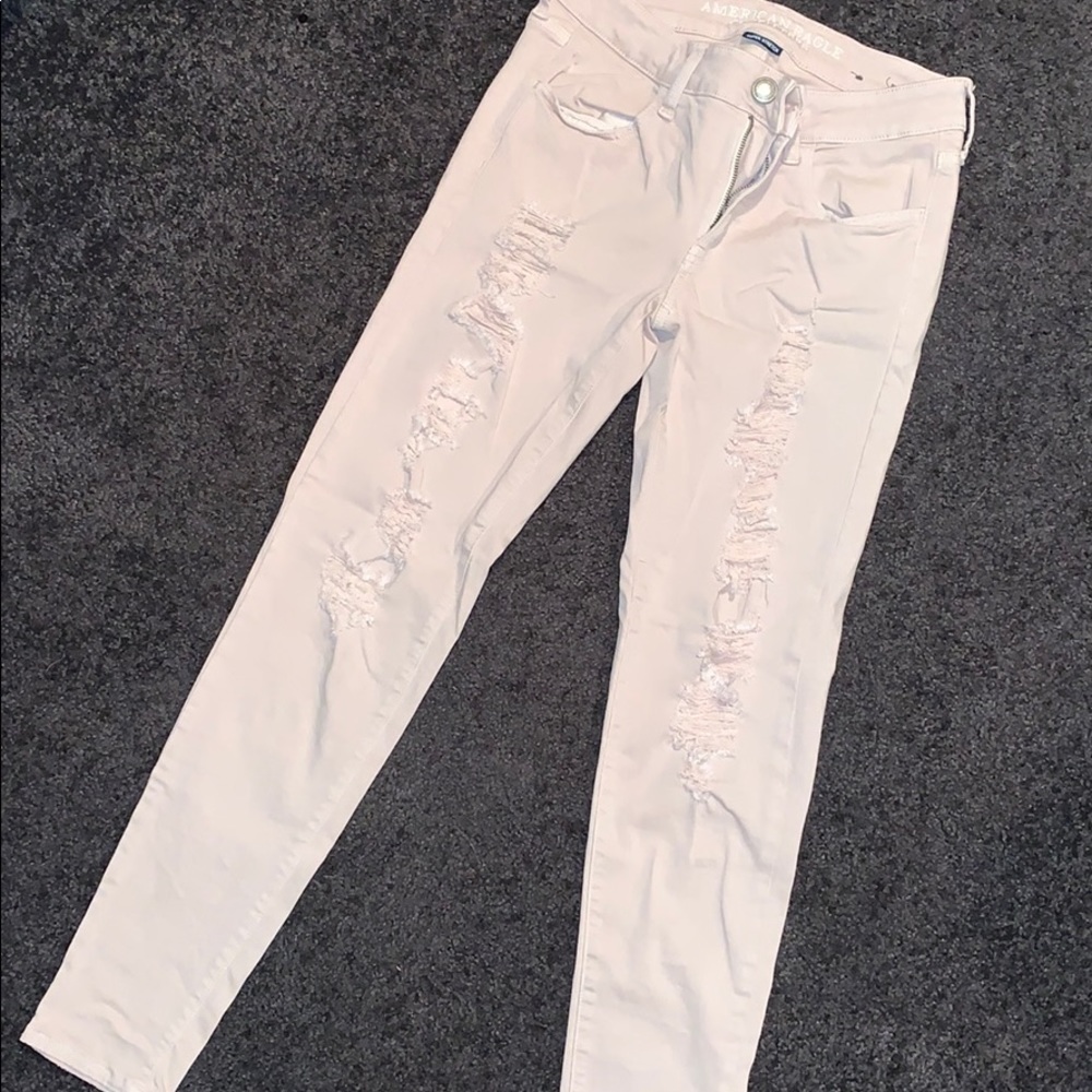 AMERICAN EAGLE JEANS